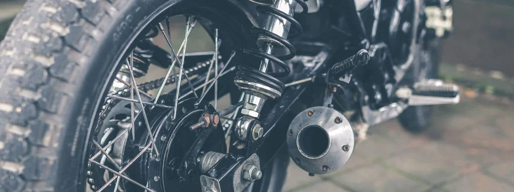 Quand changer les suspensions de votre moto : les signes clés - suspensions moto