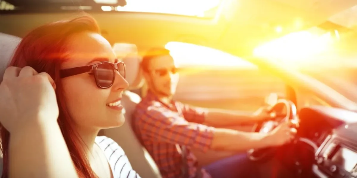 Canicule en voiture : 5 astuces essentielles à connaître - canicule voiture
