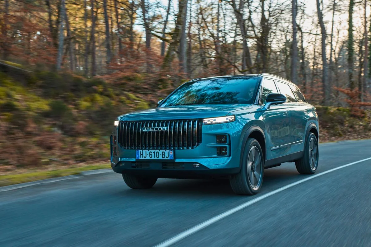 Essai du Jaecoo 7 hybride rechargeable face au Peugeot 3008 - Jaecoo 7