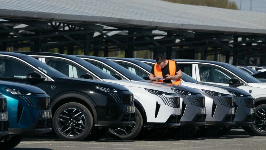 GT Info : tarifs carte grise, carburant et rappels Stellantis - GT Info