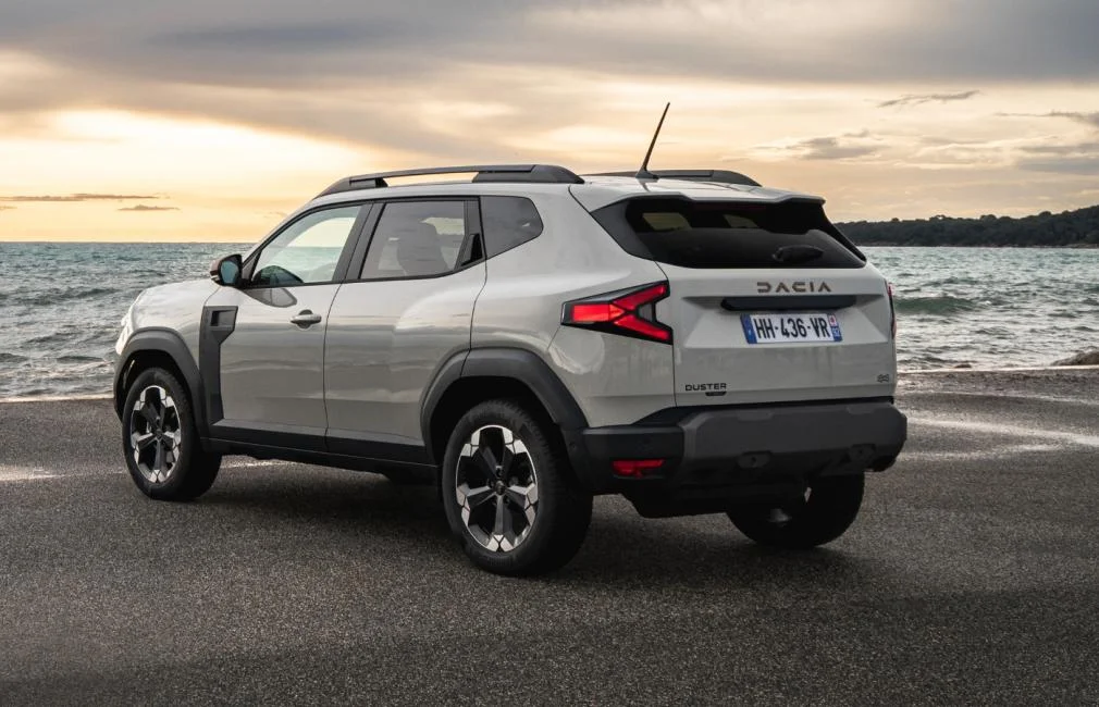 Découvrez le Dacia Duster Hybrid-G 150 4x4 en images - Dacia Duster