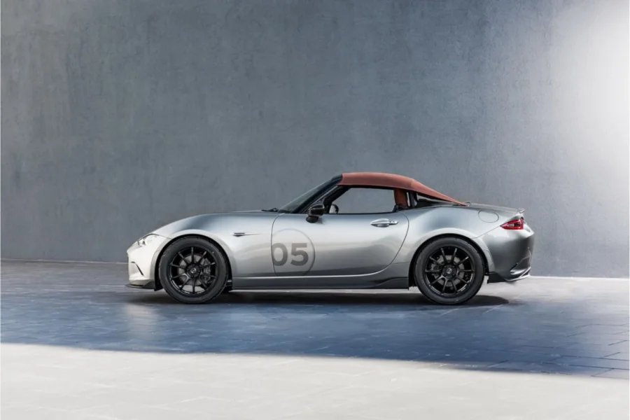 La Mazda MX-5 V6 a existé avant son annulation justifiée - Mazda MX-5