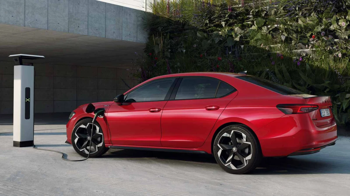 Skoda Superb : Nouvelle version hybride de 272 ch - Skoda Superb