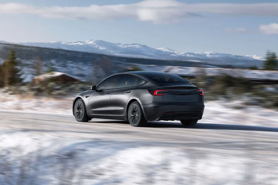 Tesla Model 3 Standard à 36 990 € : Quelles sont ses rivales ? - Tesla Model 3