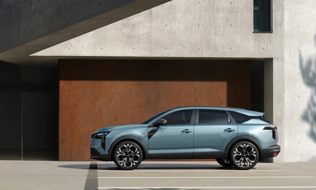 Dacia Striker : le nom du nouveau break surélevé dévoilé - Dacia Striker