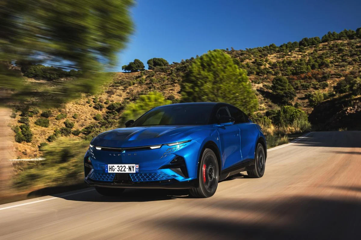 Saisissez les portes ouvertes pour un SUV compact électrique - SUV compact électrique