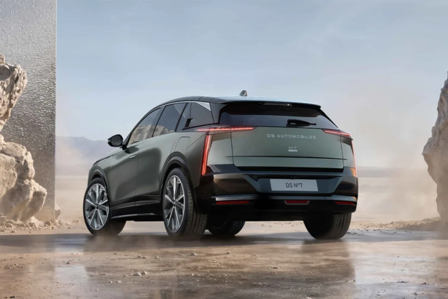Découvrez le DS N°7 : SUV français avec 740 km d'autonomie - DS N°7