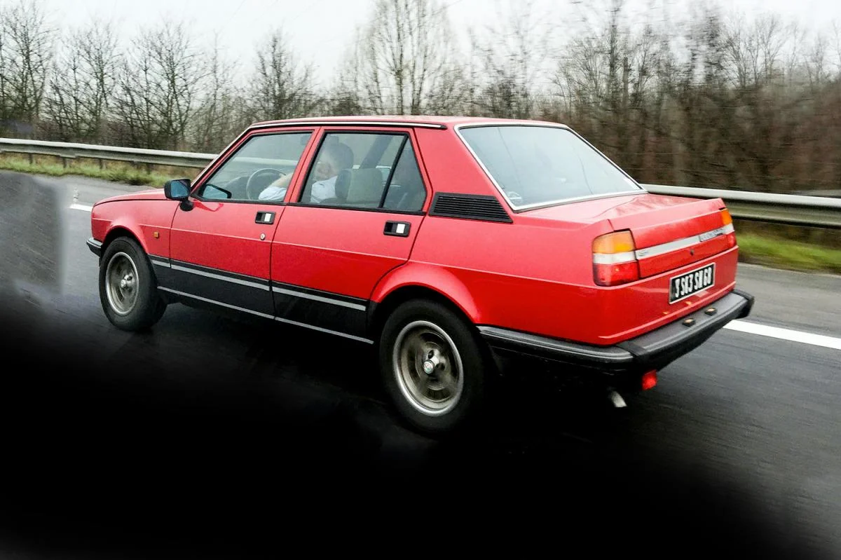 Découverte surprenante sous une vieille Alfa Romeo - Alfa Romeo