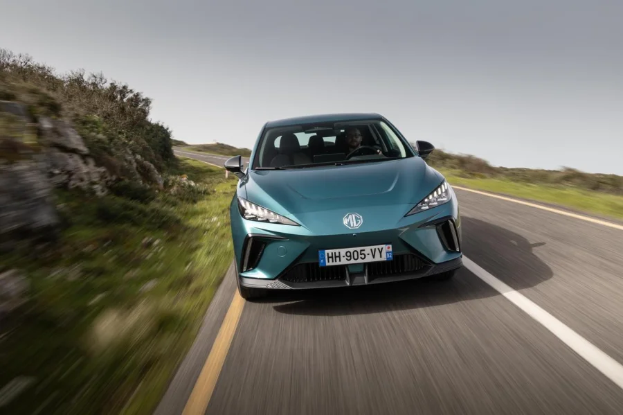 MG 4 restylée : compacte électrique à prix imbattable ? - MG 4 restylée