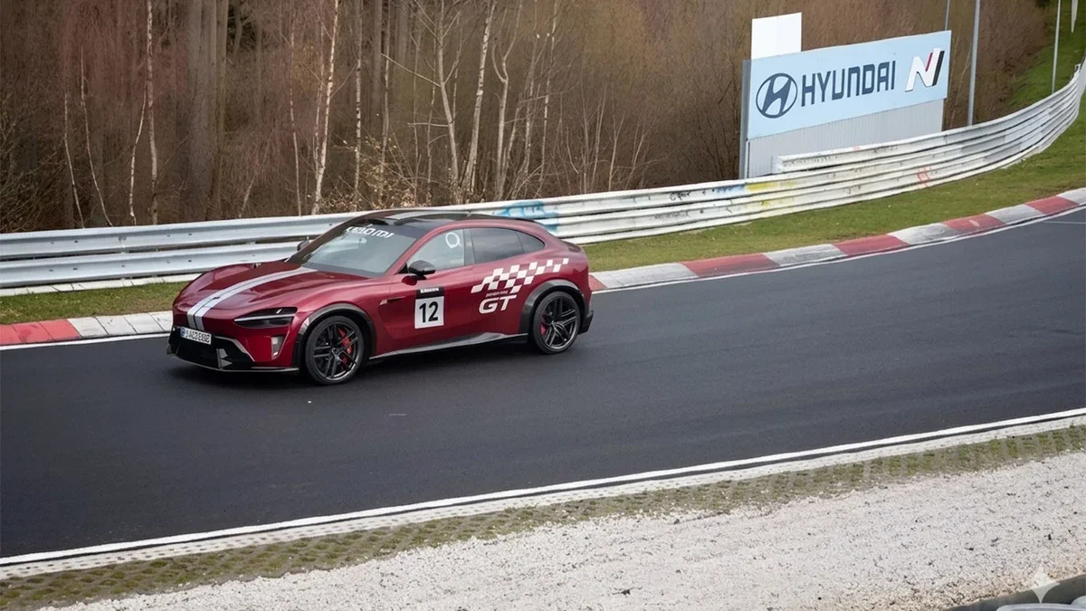 Xiaomi défie le Nürburgring avec audace et vise des records - Xiaomi