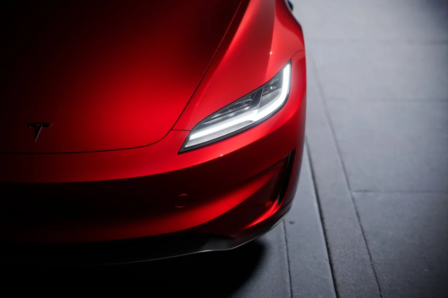 Tesla relance les ventes de la Model 3 avec une prime de 3 500 € - Tesla Model 3