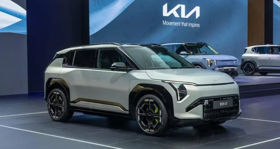 Kia présente les versions GT des EV3, EV4 et EV5 à Bruxelles - Kia EV3 GT