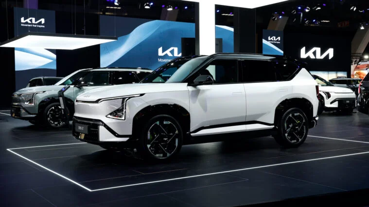 Kia présente les versions GT des EV3, EV4 et EV5 à Bruxelles - Kia EV3 GT