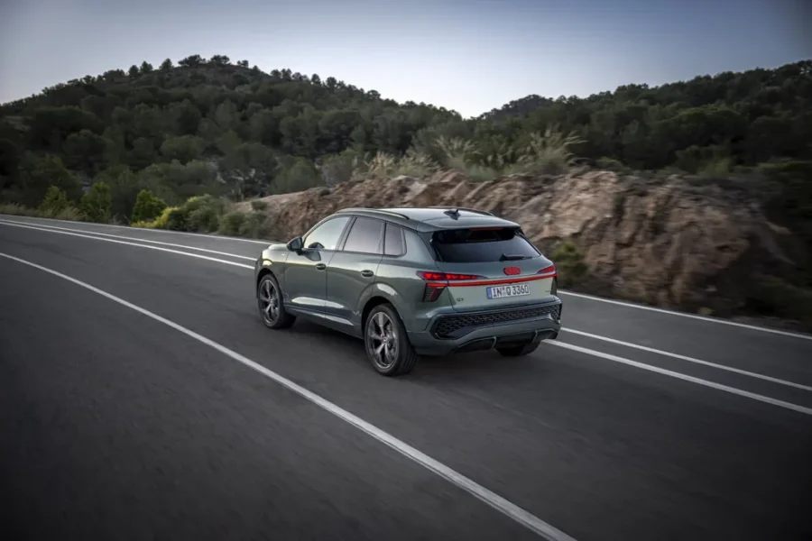 Essai du nouvel Audi Q3 : Le SUV favori en France - Audi Q3 2026