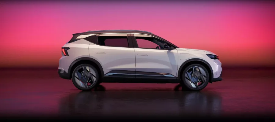 Les R5 et Scénic électriques boostent Renault - Renault