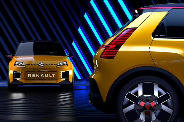 Les R5 et Scénic électriques boostent Renault - Renault