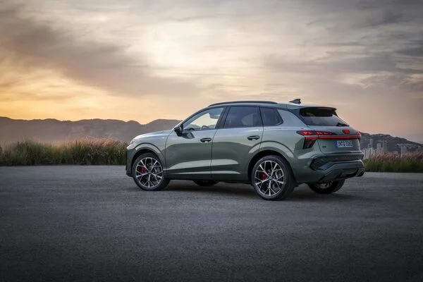 Audi Q3 e-hybrid : Test d'un SUV hybride rechargeable familial - Audi Q3 e-hybrid