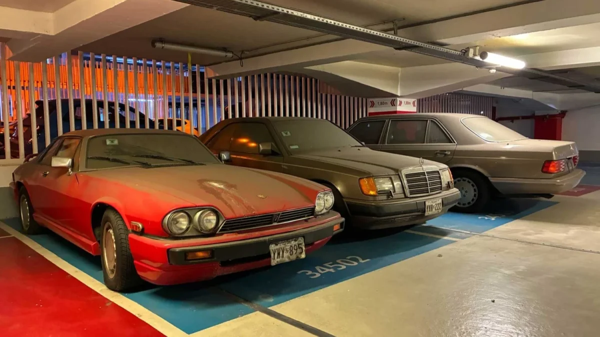 Voitures de Luxe Abandonnées à Paris - voitures de luxe abandonnées