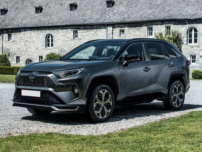 Découvrez le Toyota RAV4 : Le SUV Idéal pour Toutes vos Aventures - Toyota RAV4