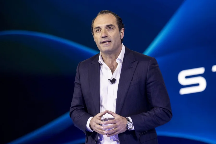 Stellantis : Filosa s'oppose au télétravail - Stellantis