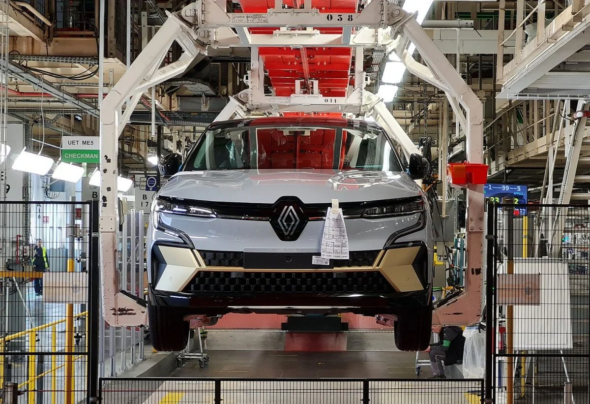 Renault : délocalisation d'une voiture électrique française - Renault