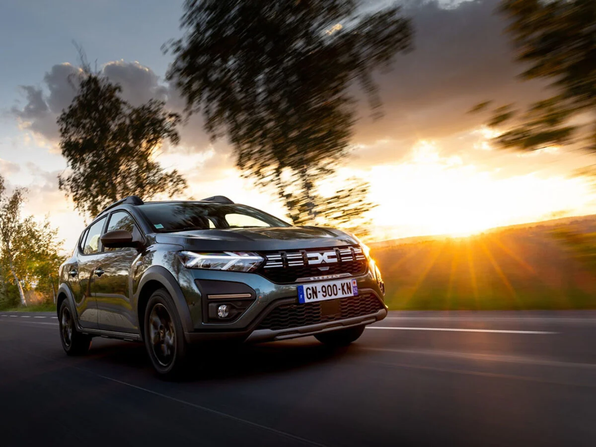 Dacia Sandero Stepway 2026 : le restylage hybride en images - Dacia Sandero Stepway