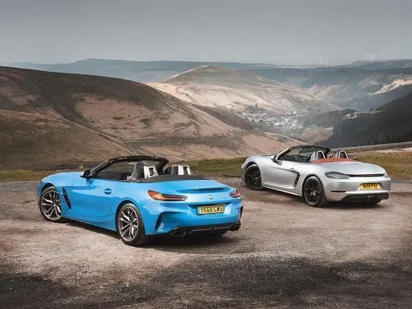 Duel de cabriolets : BMW Z4 M40i contre Porsche 718 Boxster GTS - BMW Z4 M40i