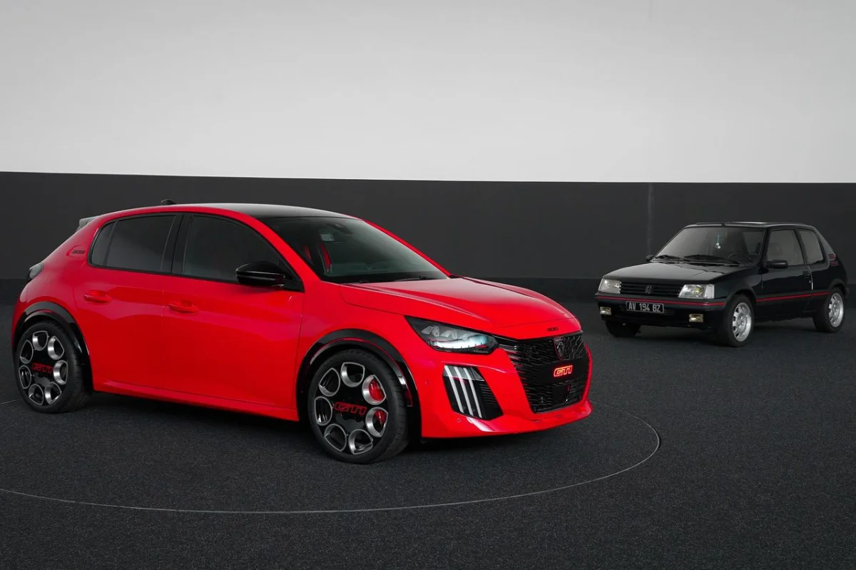 Peugeot 208 électrique vs 205 GTI : duel légitime ? - Peugeot 208 électrique