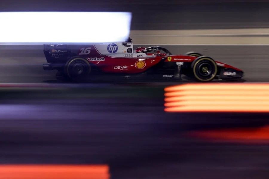 Essais F1 2026 à Bahreïn : Leclerc brille, Hadjar absent - F1 2026