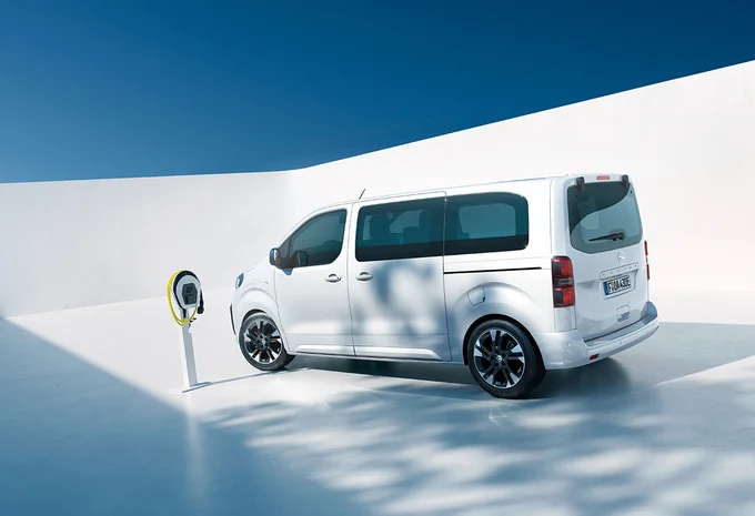 Opel Zafira 2026 : diesel 180 ch et coffre de 4 800 L - Opel Zafira 2026